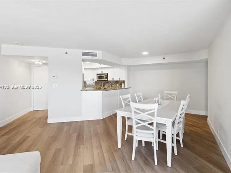 6767 Collins Ave #909 — Photo 6