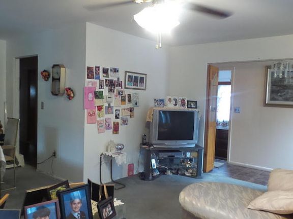 5th image of 12 Park Hill Ln