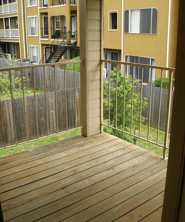 1st image of 9803A Copper Creek Dr