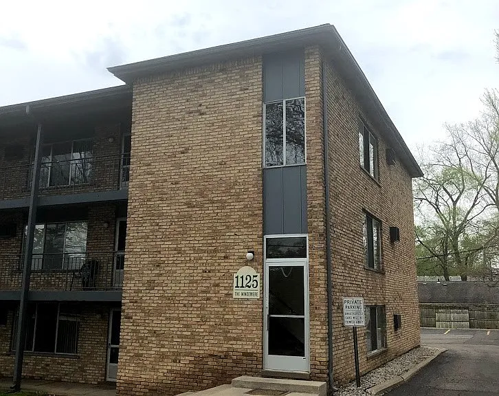1125 N Sherman Dr — Photo 13