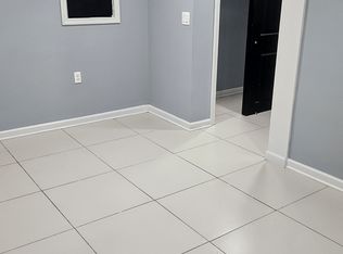 52 Park Ave #3, Carteret, NJ 07008