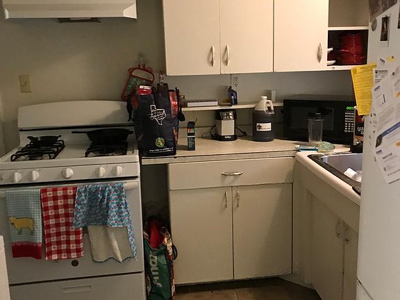 4th image of 507 Dogwood St #1