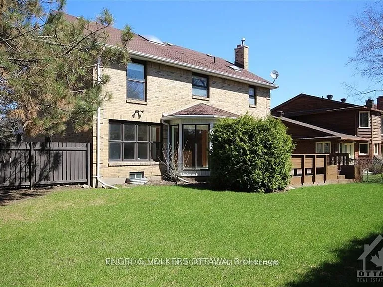28 Country Club Dr — Photo 28