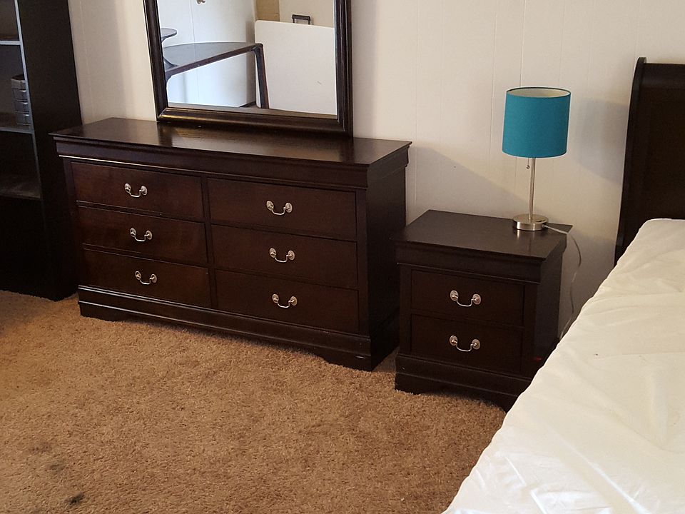 Bed,nightstand,dressor