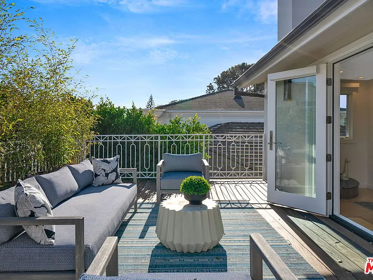 314 Palisades Ave — Photo 43