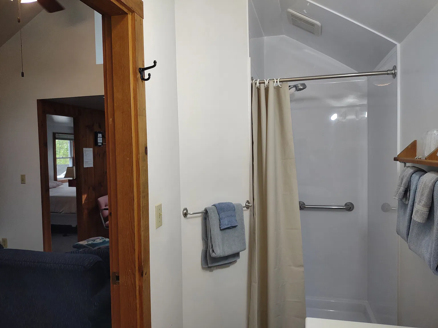 1 bed, 1000 sqft, $1,800 — Photo 3