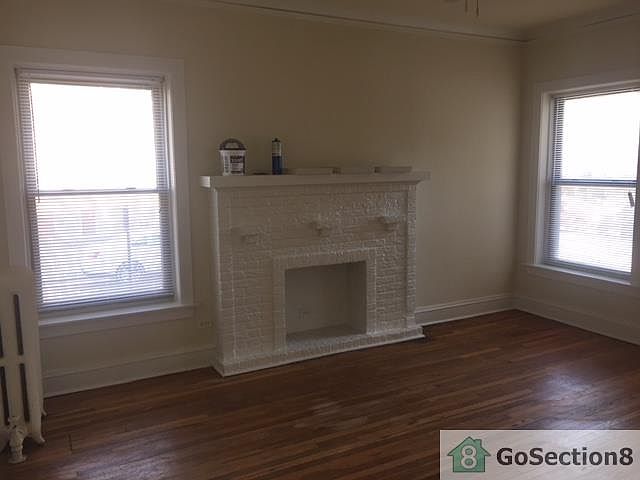 1st image of 11000 S Vernon Ave APT 2