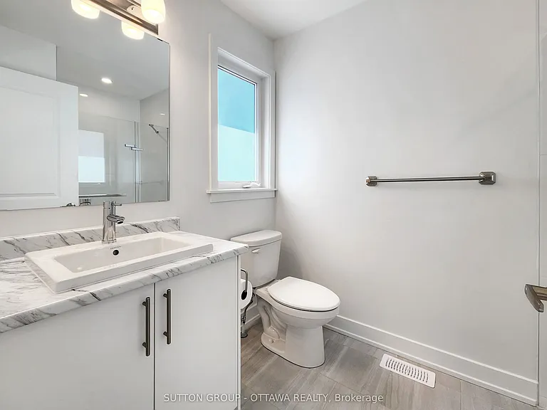 274 Darjeeling Ave — Photo 18