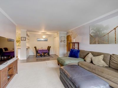 4075 South 84th St UNIT 6, Greenfield, WI, 53228