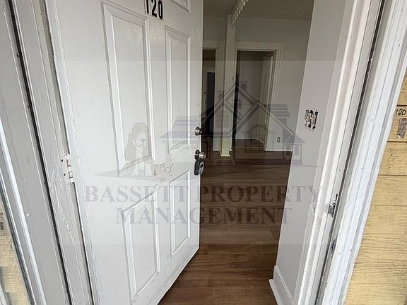 3rd image of 118 Cedar Hill Ave #1