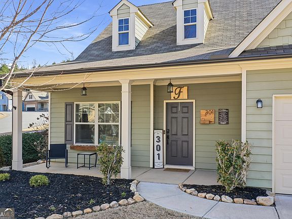 4th image of 301 Stoney Hollow Rd