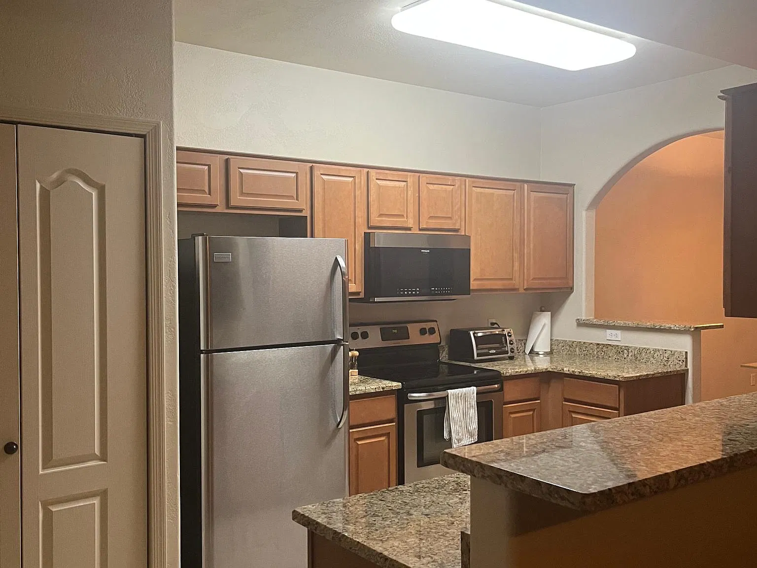 2 bed, 1082 sqft, $2,000 — Photo 3