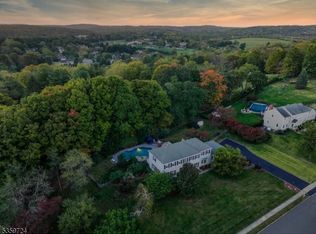 7 Patriot Rd, Gladstone, NJ 07934