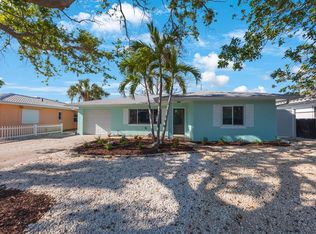 280 41st Ave, Saint Pete Beach, FL 33706
