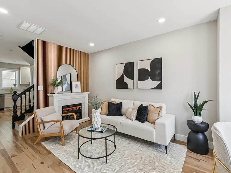 344 Elm St NW — Photo 4