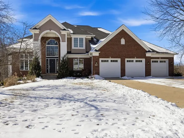 195 Morgan Ct, Cedar Rapids, IA 52411