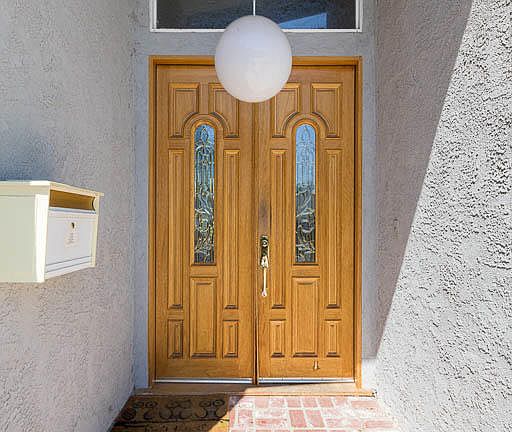 5th image of 4818 Bruges Ave