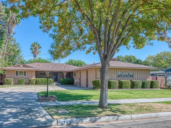 3674 N Angus St, Fresno, CA 93726