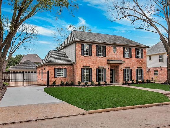 3rd image of 1118 Crossroads Dr