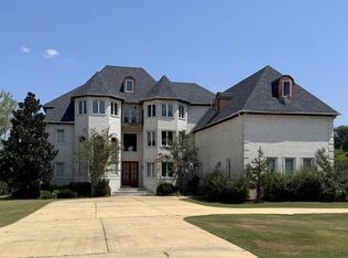 186 Ridgelake Dr, Tupelo, MS 38801