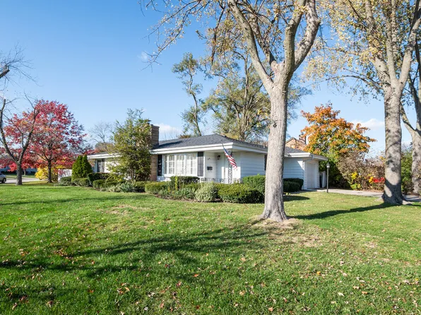 916 N Highland Dr, Chicago Heights, IL 60411