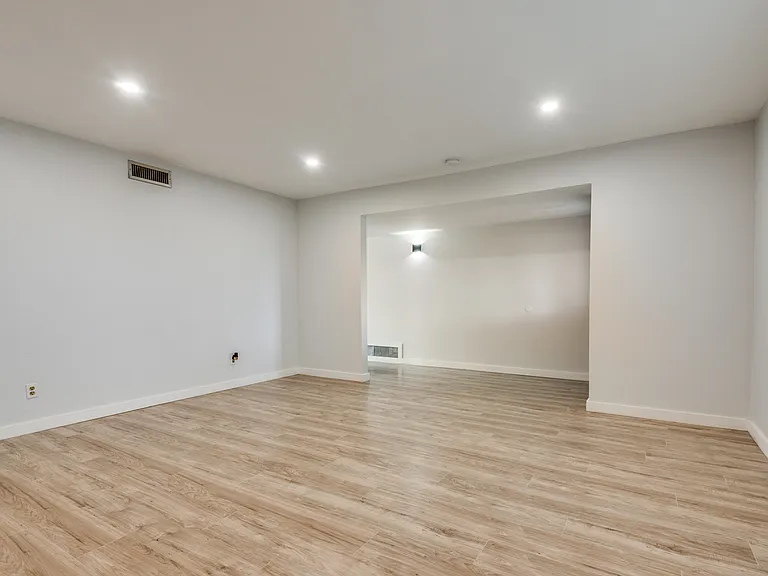 4931 S Colony Blvd — Photo 3