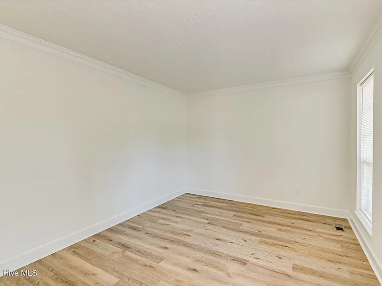 4688 Perry Mill Cir — Photo 18
