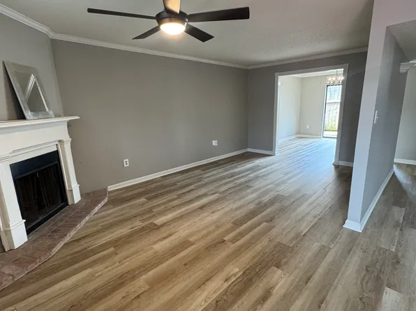 110 W Bayou Pkwy APT 104, Lafayette, LA 70503