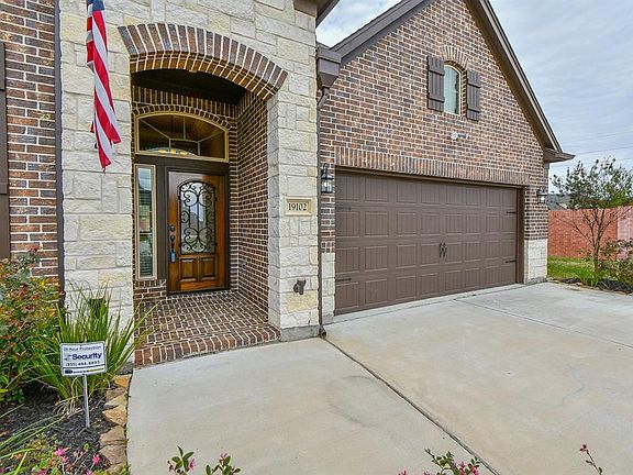 3rd image of 19102 Egret Glen Ct