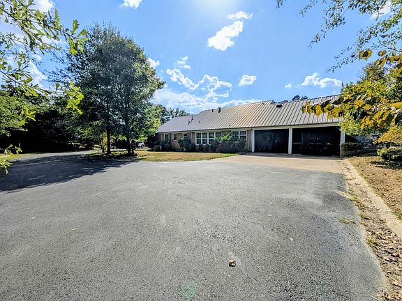 4th image of 963 Ridgeview Rd