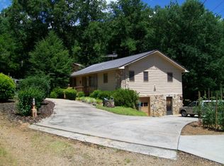 95 Mashburn Branch Estates Rd, Franklin, NC 28734