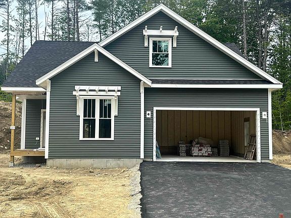 3rd image of 103 Lady Walsingham Way
