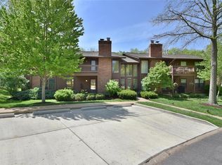 1968 Meadowtree Ln APT 1, Saint Louis, MO 63122