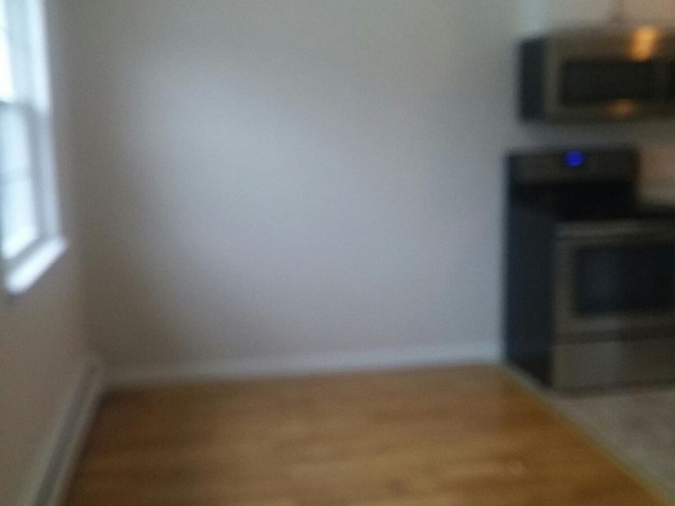 2nd image of 49 Cromwell Ter APT 8