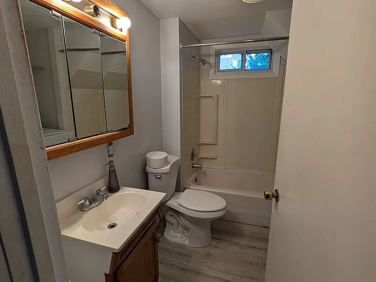 58 Temple St #2 — Photo 4