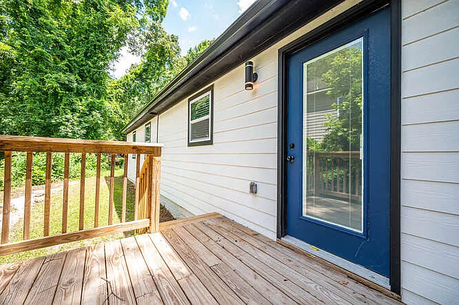 3 bed, 1320 sqft, $3,500 — Photo 4