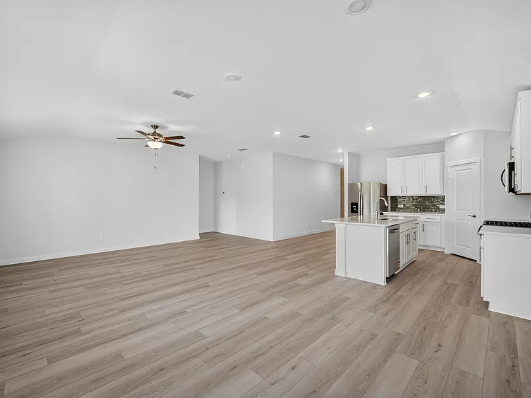 1934 Furlong Dr — Photo 12