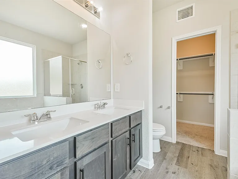 2934 Lawrence Park Ct — Photo 21