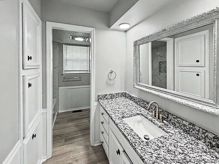 5210 S 74th Ave E — Photo 16