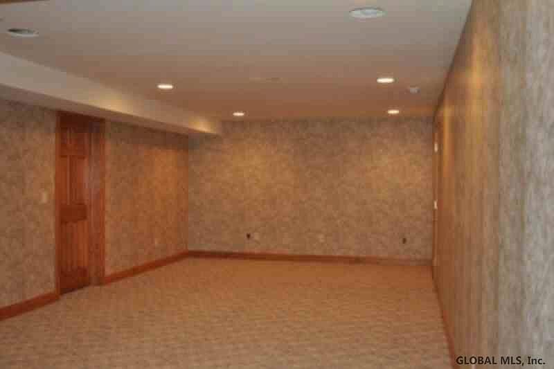 5th image of 138 Equinox Drive