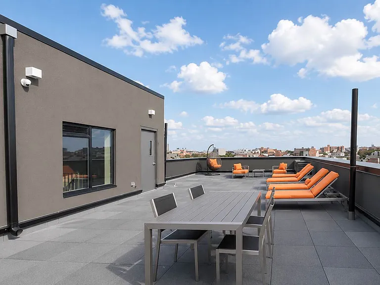 447 Meeker Ave #Penthouse 4D — Photo 25