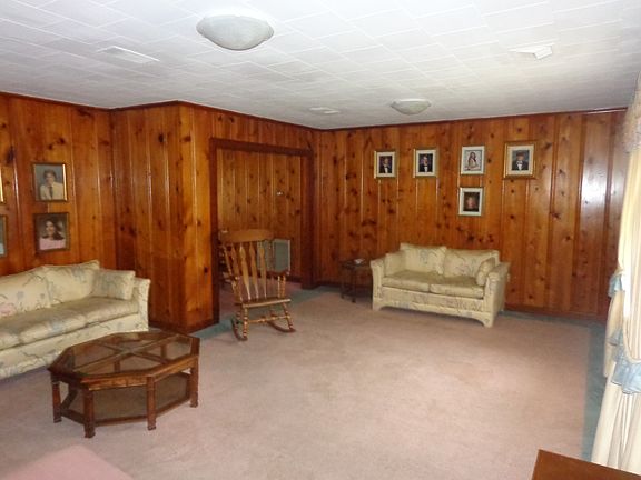 2nd image of 414 9th Ave