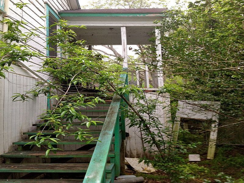 2nd image of 504 E 3rd St