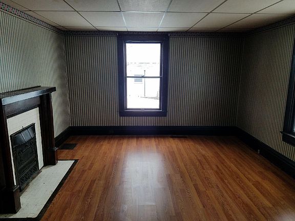 3rd image of 805 Potomac Ave #Downstairs