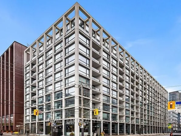 39 Brant St, Toronto, ON
