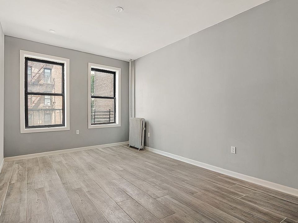 1st image of 289 Parkside Ave #2D