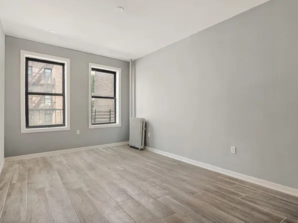 289 Parkside Ave #2D, Brooklyn, NY 11226