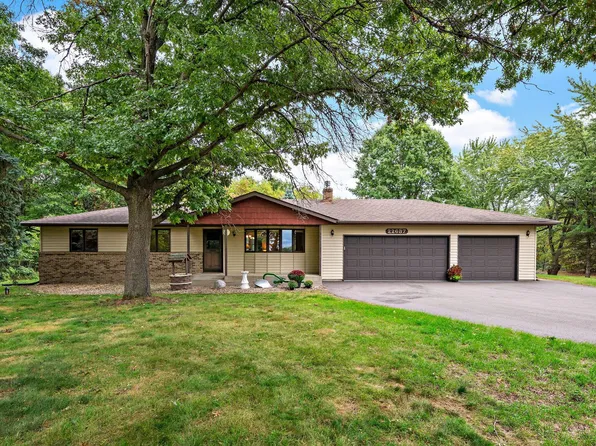 22637 Raven St NW, Oak Grove, MN 55005