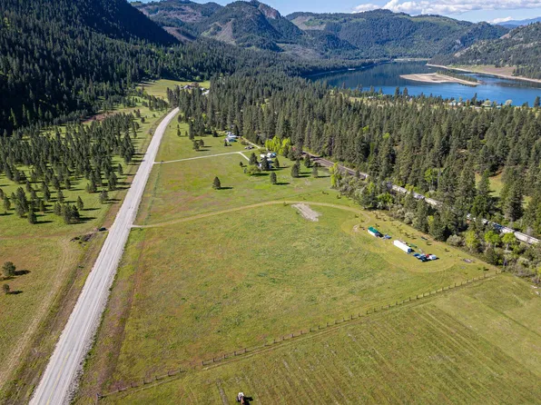 3321 Highway 25 N, Northport, WA 99157