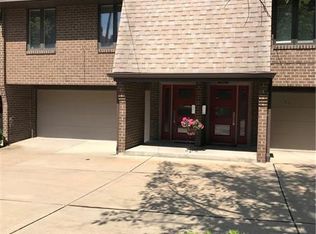 14 N Meadowcroft Ave APT B, Pittsburgh, PA 15216